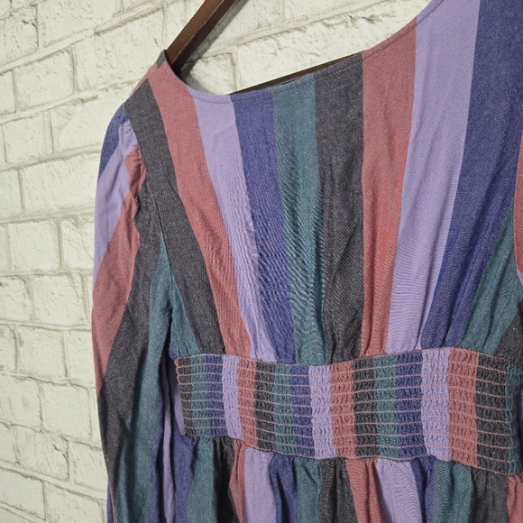 AEO cute stripe long sleeve top - Picture 11 of 13